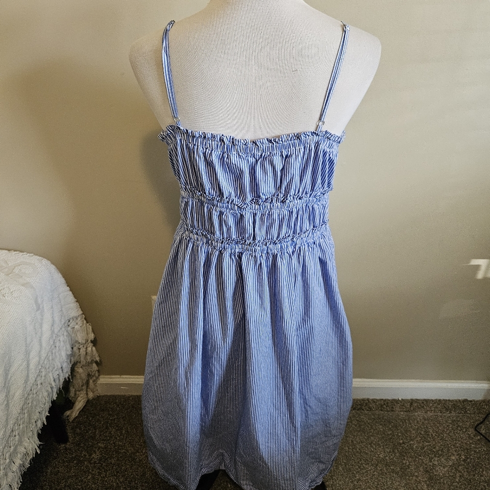 Free Asembley Blue and White Stripped Dress 100% Rayon Size Large. - Picture 13 of 16